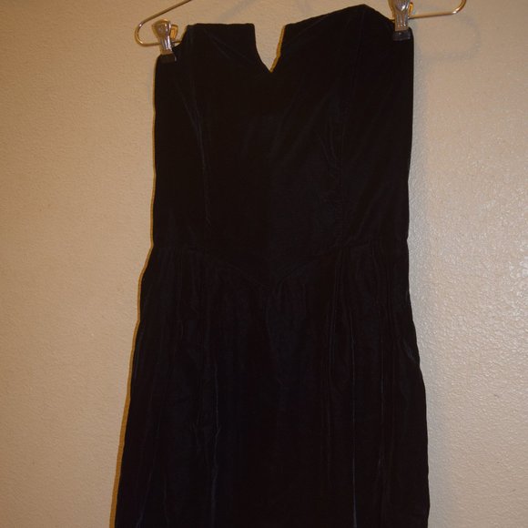 Vintage Roberta California Velvet Strapless Formal Dress - Picture 3 of 9